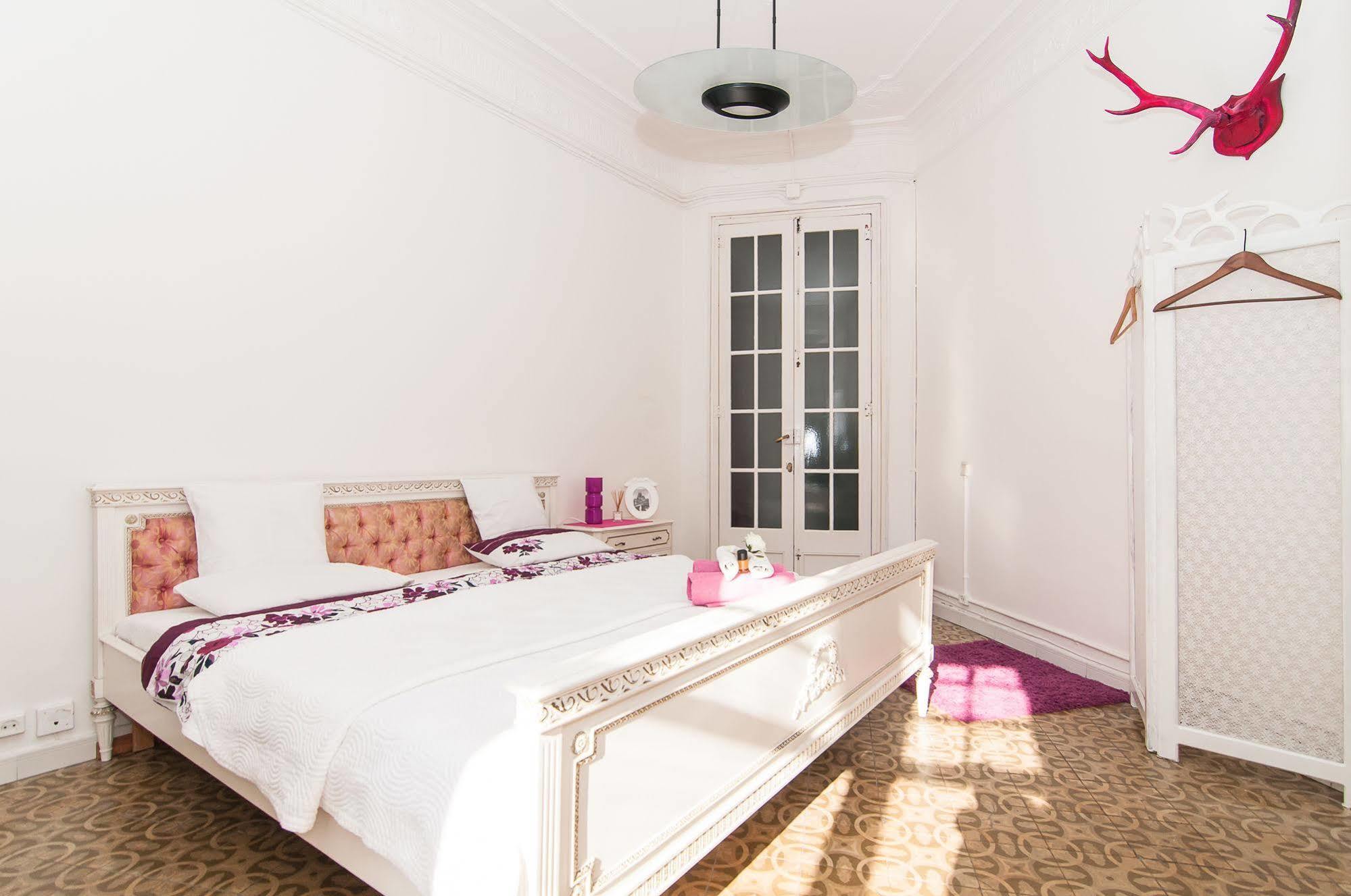 Bed and Breakfast Casa Trianon Barcelona Exterior foto
