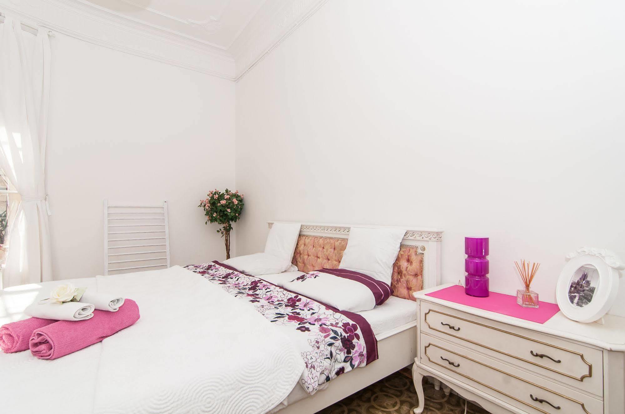 Bed and Breakfast Casa Trianon Barcelona Exterior foto